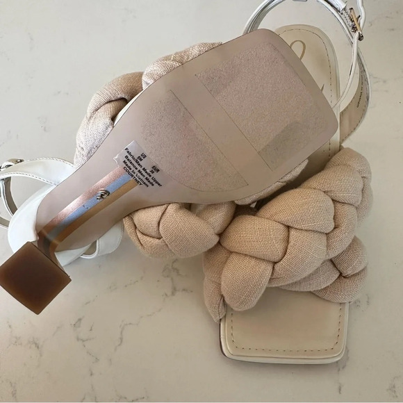 Sam Edelman Courtney Sandal in ivory Size: 6M - Picture 7 of 7